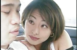 XXX Babe video porno con cani in perizoma nero scintilla con un culo morbido