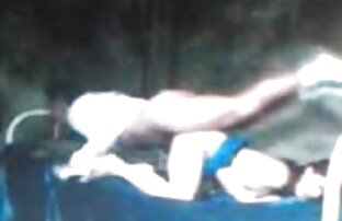 XXX Prepotente moglie ha fatto il suo marito leccare il suo dolce culo in video erotici italiani olio